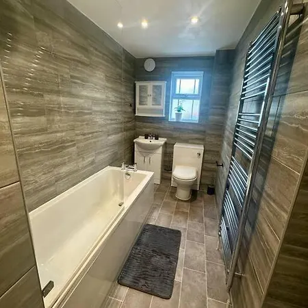 דירה Professionals/contractors/relocators